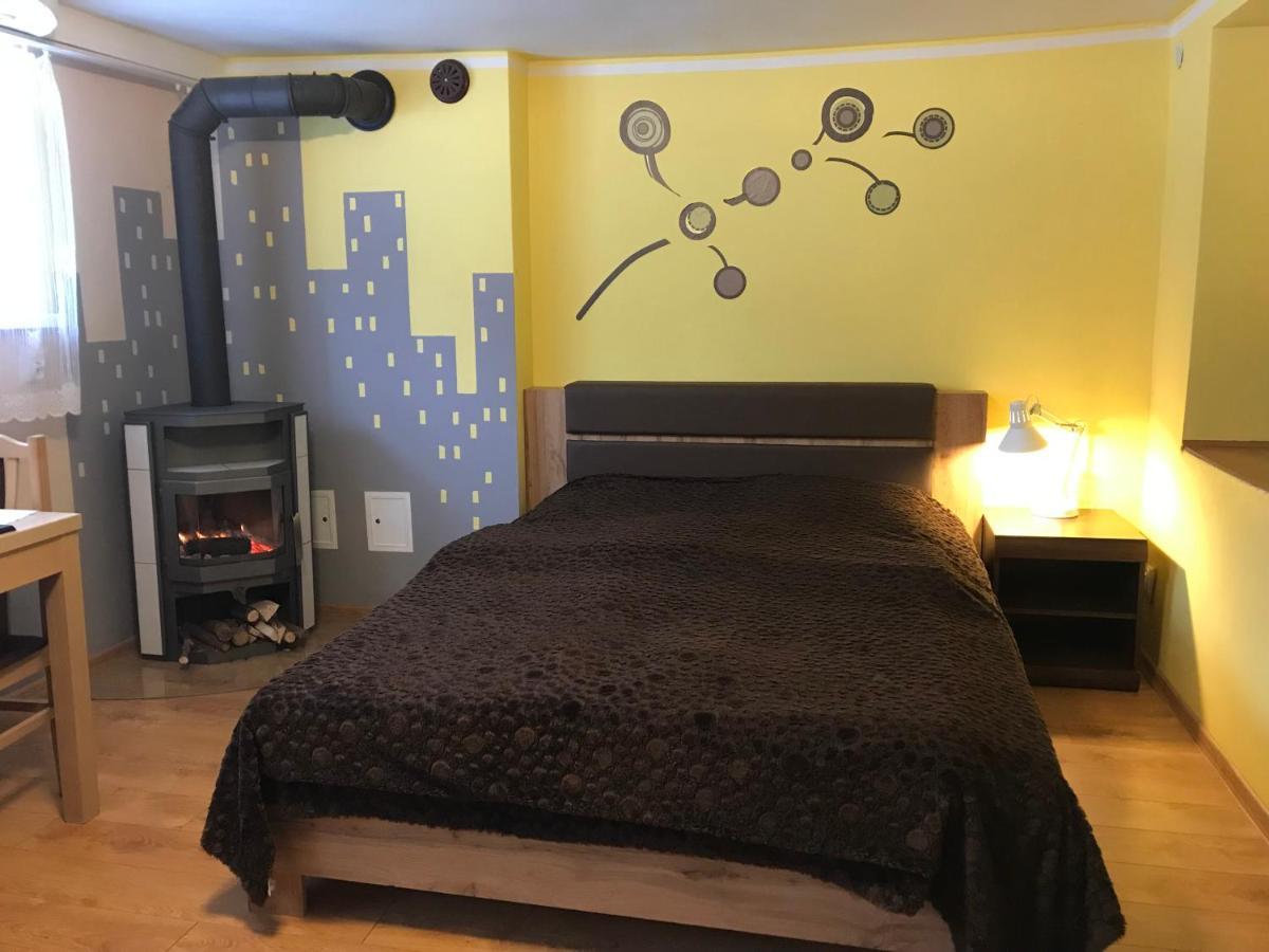 Hotel Zakatek Wysowa-Zdrój Esterno foto